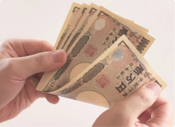個人所有のブランド品を売却するイメージ