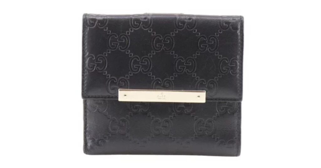 グッチのボロボロの財布