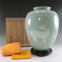 二代 諏訪蘇山 青磁鹿文花瓶 唐木台付 骨董品